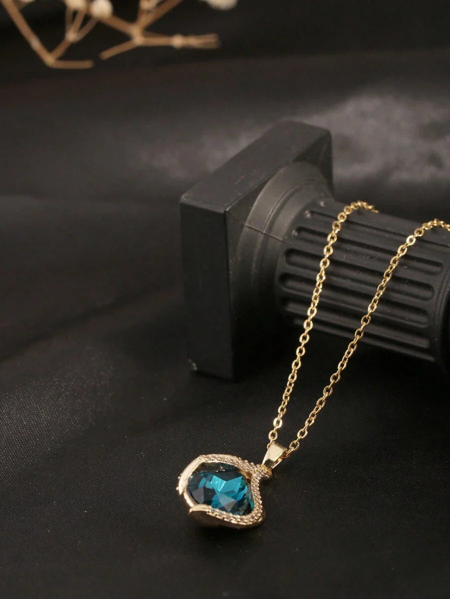 Azura Teardrop Necklace