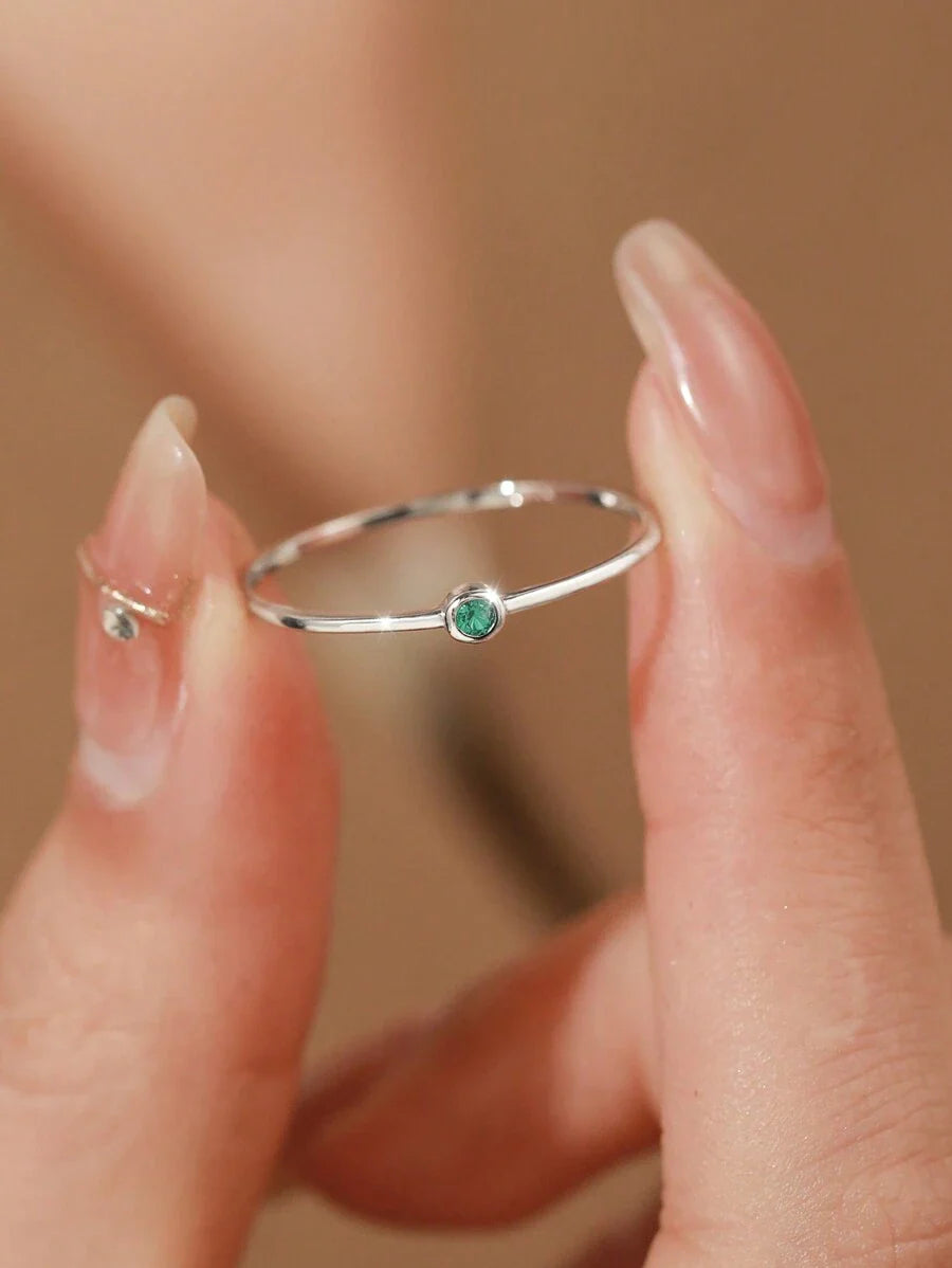 Verde Aura Ring – Handmade 925 Sterling Silver with Green Gemstone