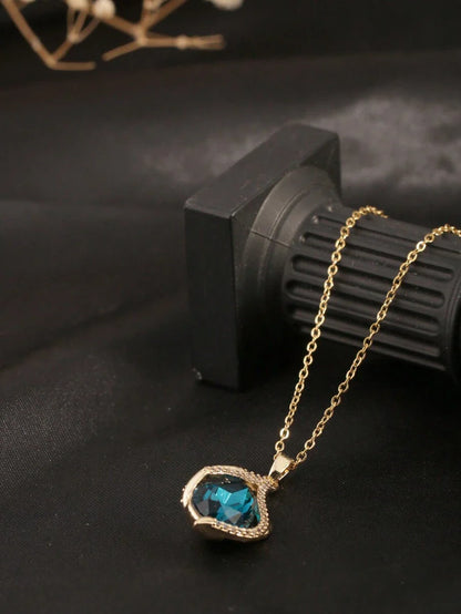 Azura Teardrop Necklace