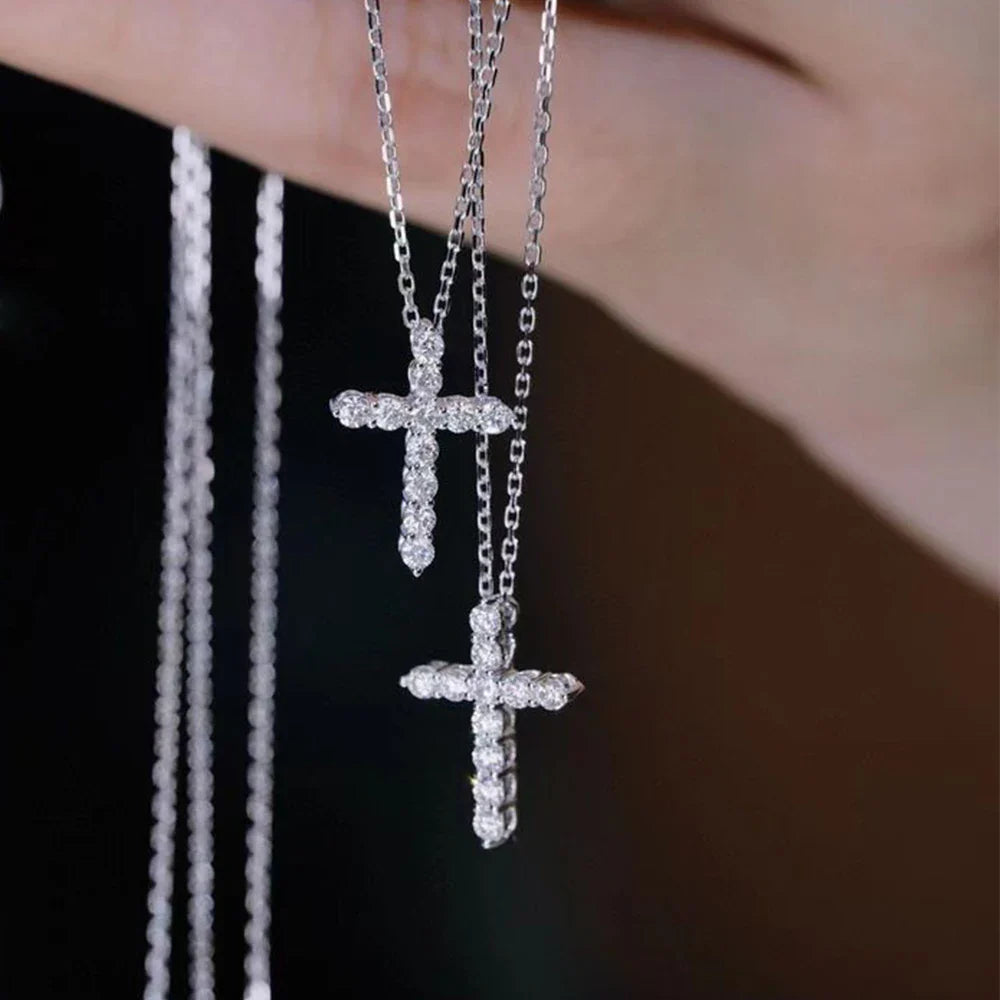 Divina Necklace